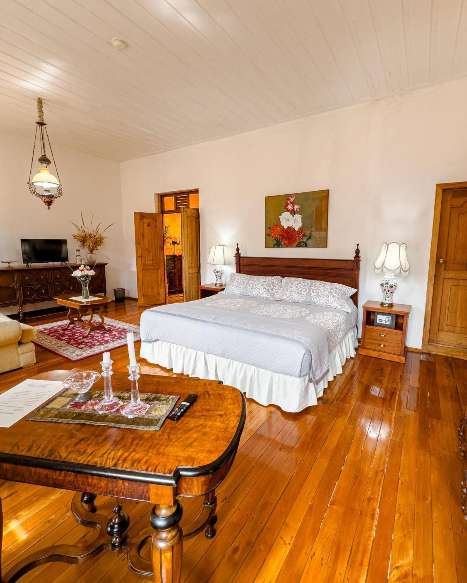 Hotel Boutique Casa Montalvo 昆卡 外观 照片